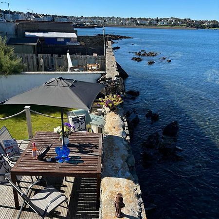 Splash Cottage Beach House With Sea Lapping Garden Bangor  Exteriér fotografie