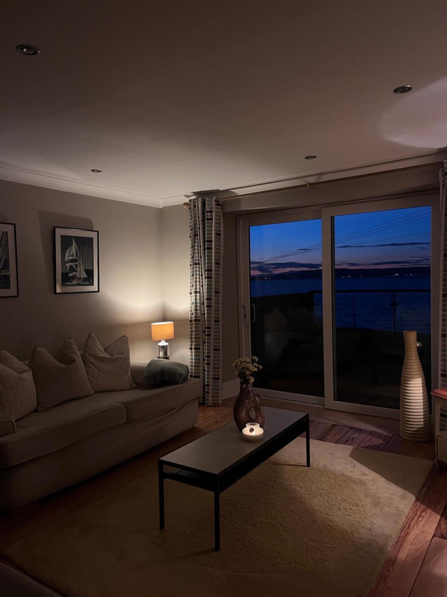 Splash Cottage Beach House With Sea Lapping Garden Bangor  Exteriér fotografie